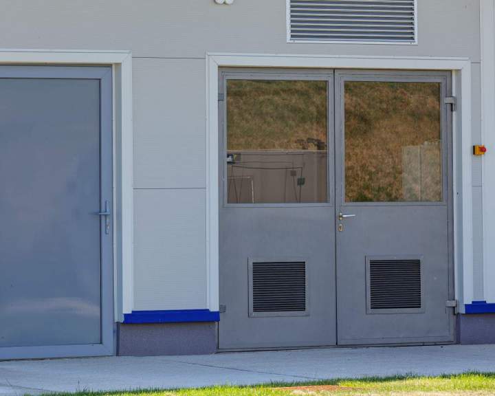 Des portes fonctionnelles et minutieusement installées